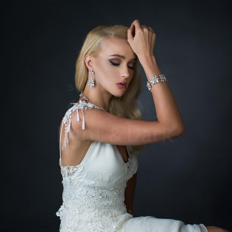 φωτογράφιση κοσμημάτων σε μοντέλο τιμές